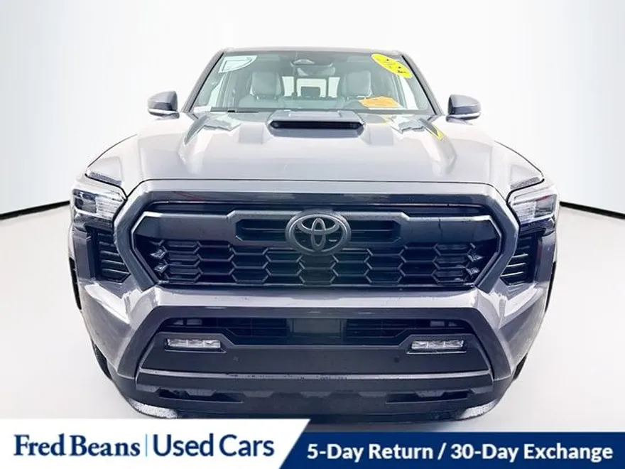2024 Toyota Tacoma TRD Sport photo 1