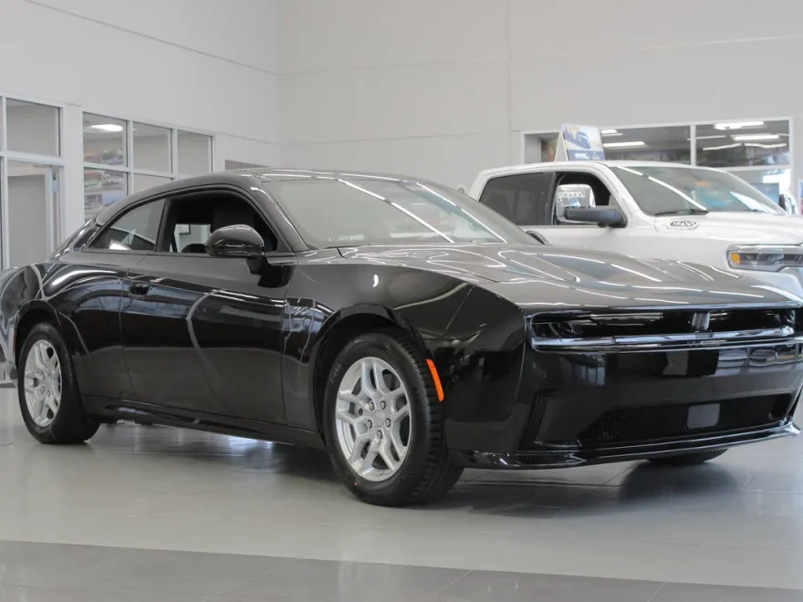 2025 Dodge Charger R/T photo 1