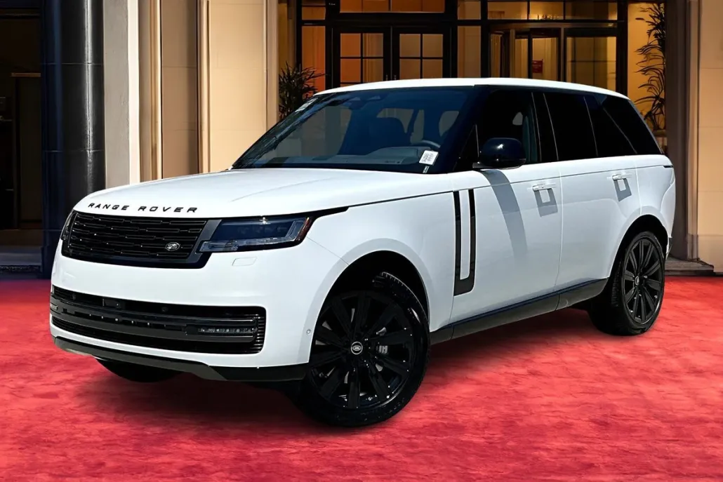 2025 Land Rover Range Rover SE photo 1