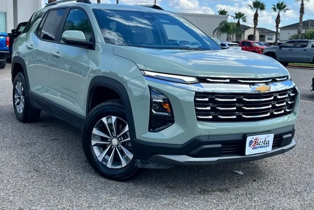 2025 Chevrolet Equinox LT photo 1
