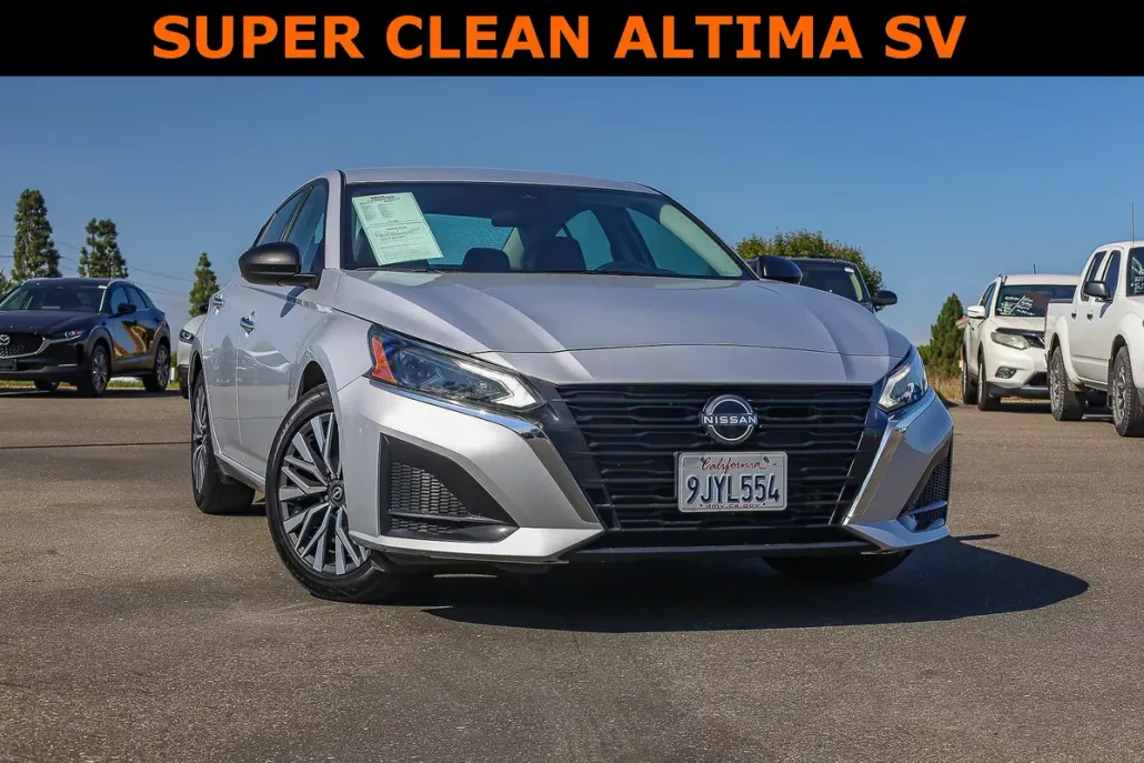 2024 Nissan Altima 2.5 SV photo 1