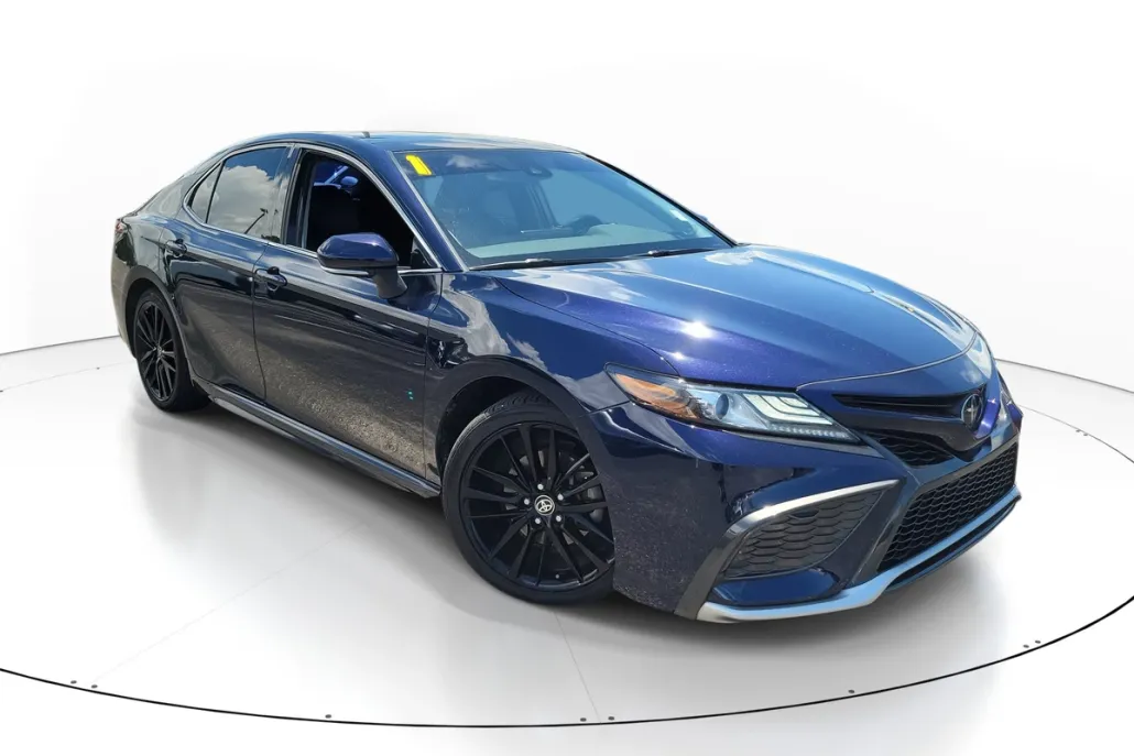 2021 Toyota Camry XSE photo 1