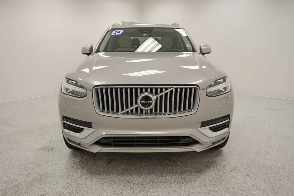 2024 Volvo XC90 Ultimate photo 1