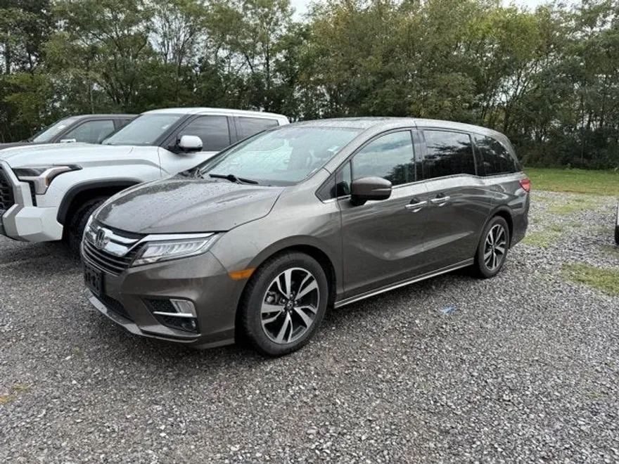 2018 Honda Odyssey Elite photo 1