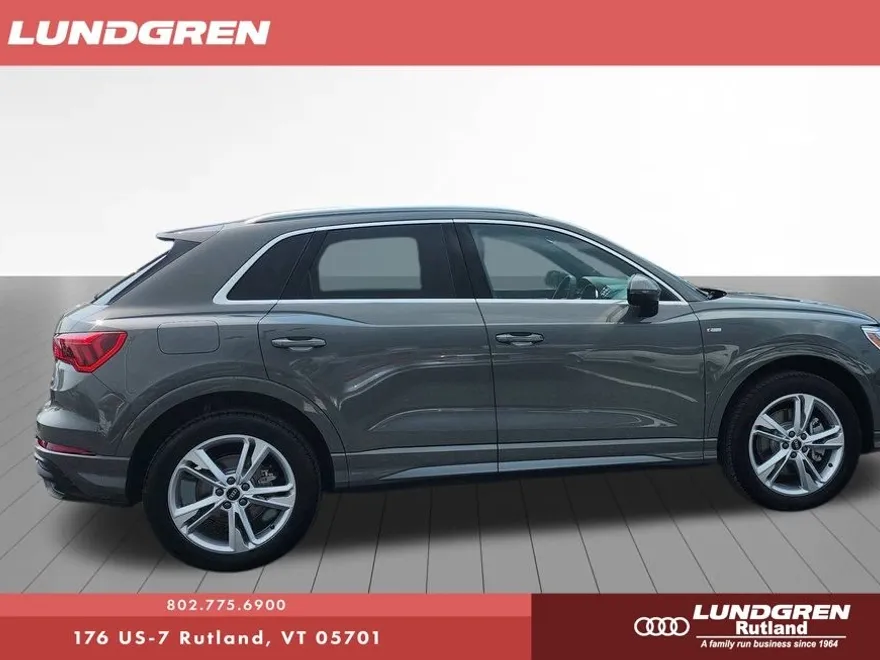 2024 Audi Q3 Premium Plus photo 1