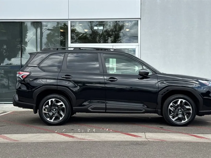 2025 Subaru Forester Limited photo 1