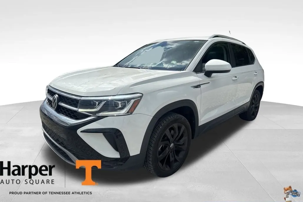 2022 Volkswagen Taos SEL photo 1