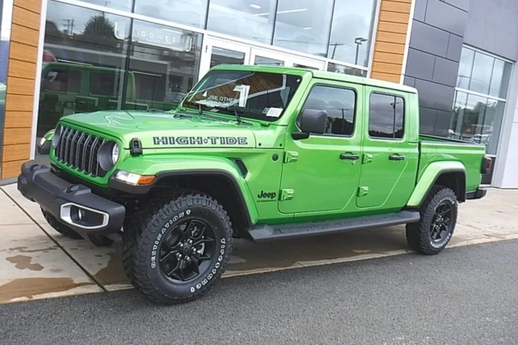 2025 Jeep Gladiator Sport photo 1