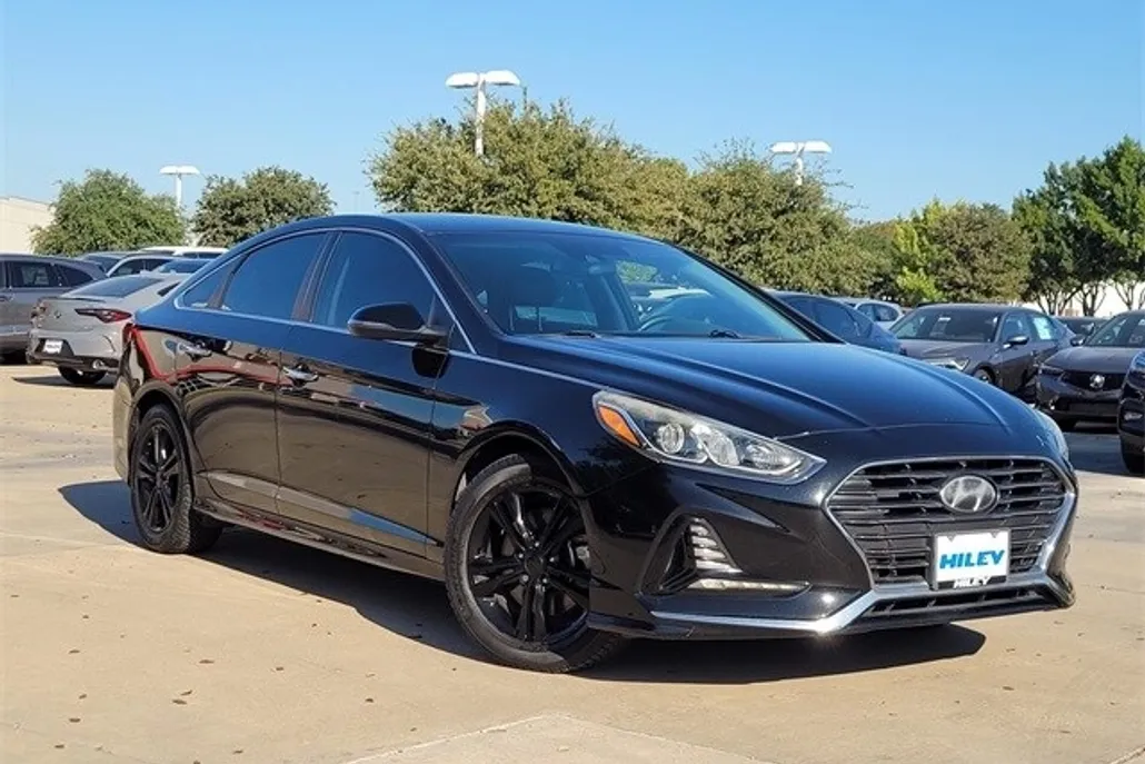 2018 Hyundai Sonata SEL photo 1