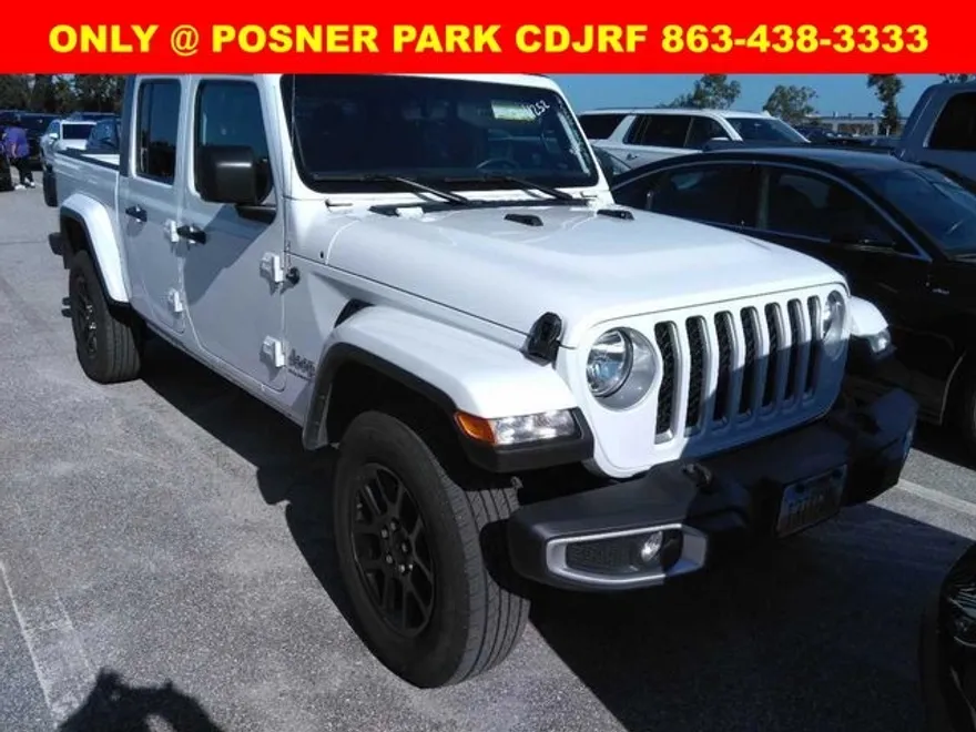 2023 Jeep Gladiator Overland photo 1