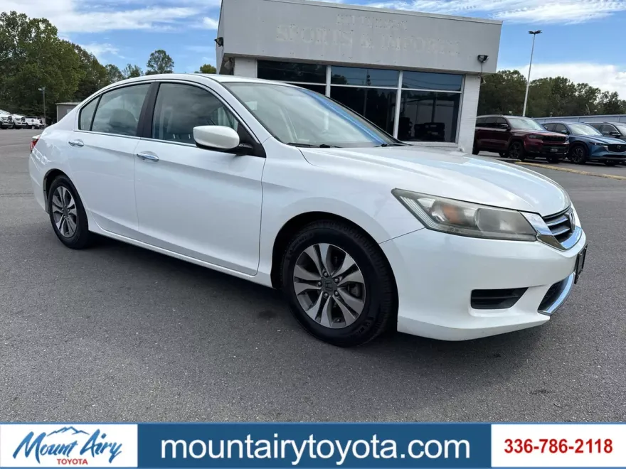 2013 Honda Accord LX photo 1