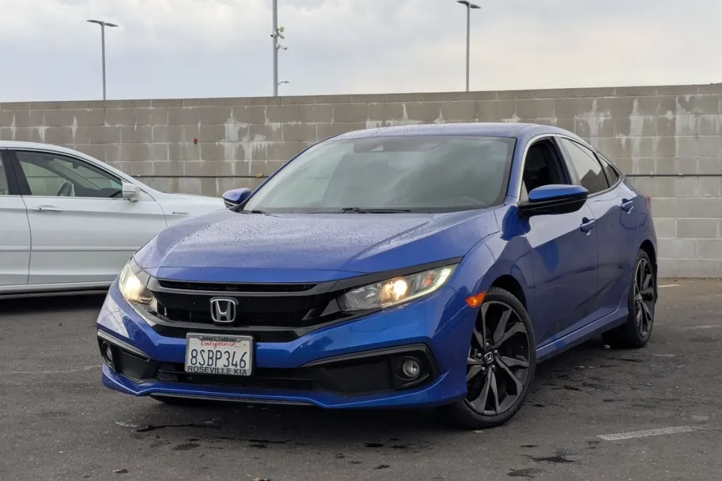 2019 Honda Civic Sport photo 1