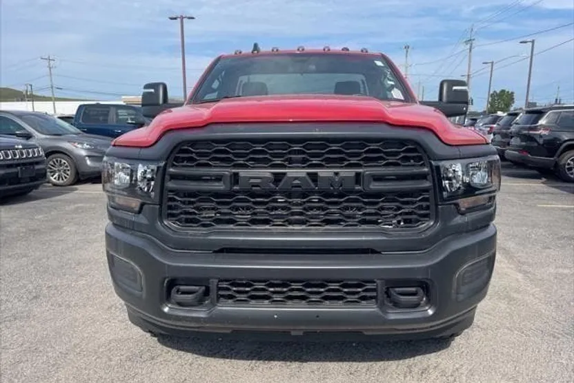 2024 Ram 3500 Tradesman photo 1