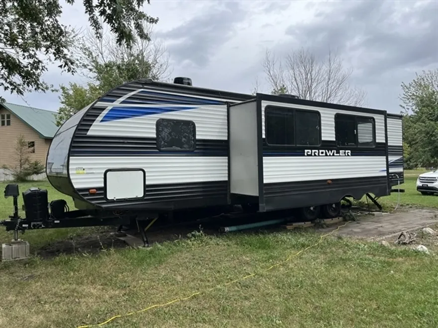 2021 Heartland Rv Pioneer, Prowler, & Prowler Lnyx photo 1