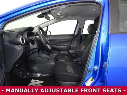 2021 Nissan Versa 1.6 Sedan photo 4