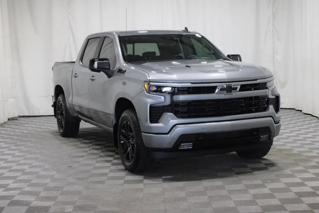 2025 Chevrolet Silverado 1500 RST photo 1