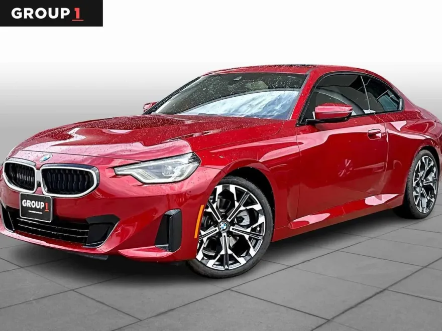 2025 Bmw 230i photo 1
