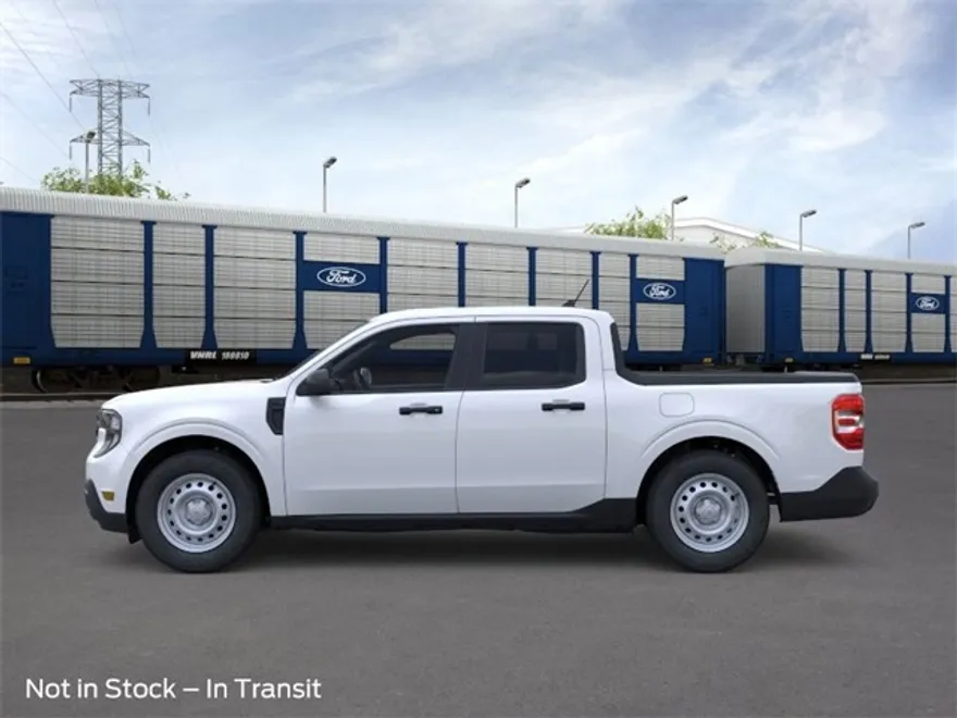 2025 Ford Maverick XL photo 1