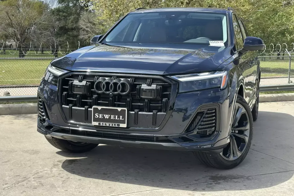 2025 Audi Q7 55 Premium photo 1