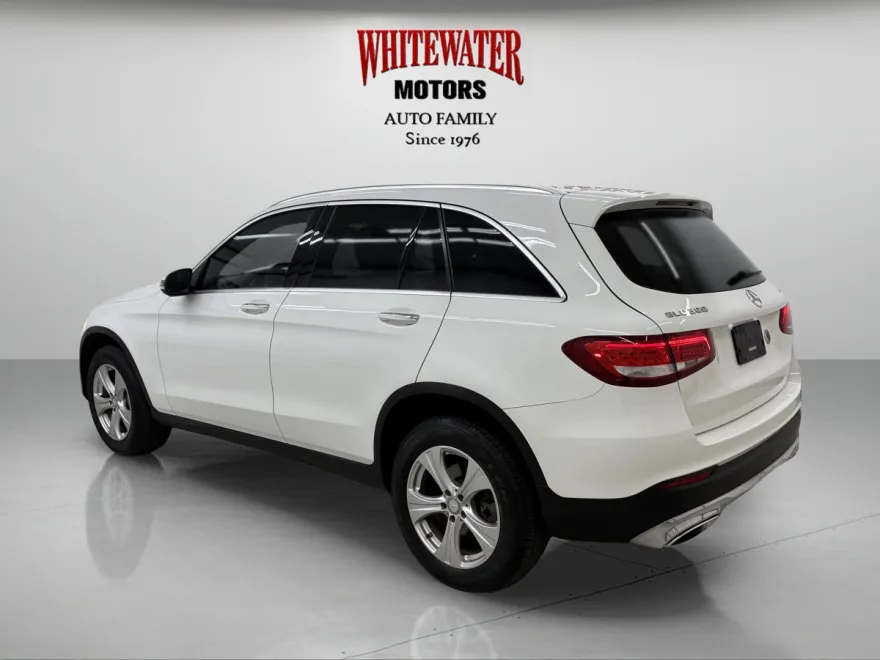 2017 Mercedes Benz GLC 300 photo 1