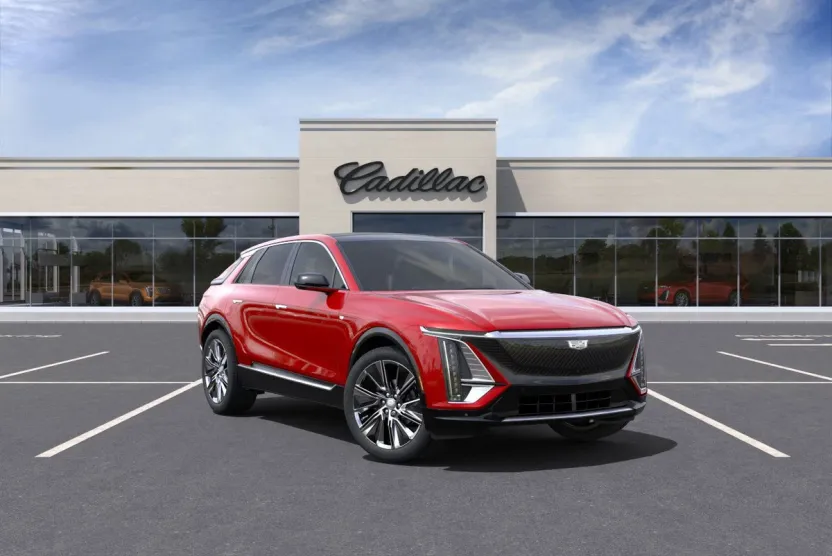 2025 Cadillac Lyriq Luxury photo 1