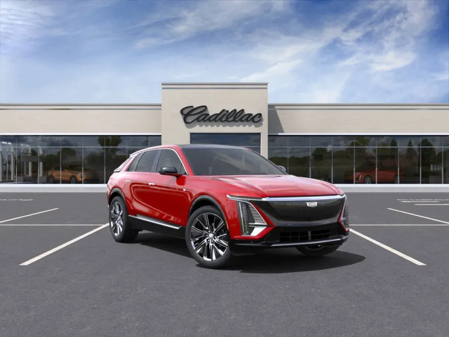 2025 Cadillac Lyriq Luxury photo 1