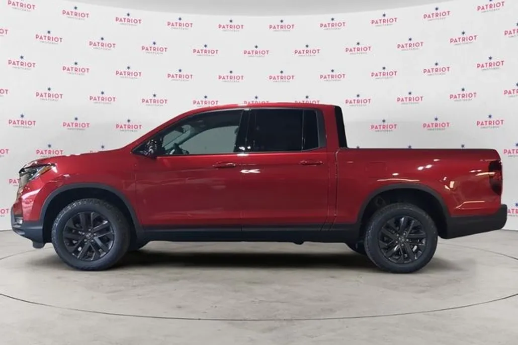 2024 Honda Ridgeline Sport photo 1