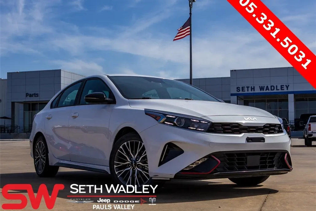 2023 Kia Forte GT-Line photo 1