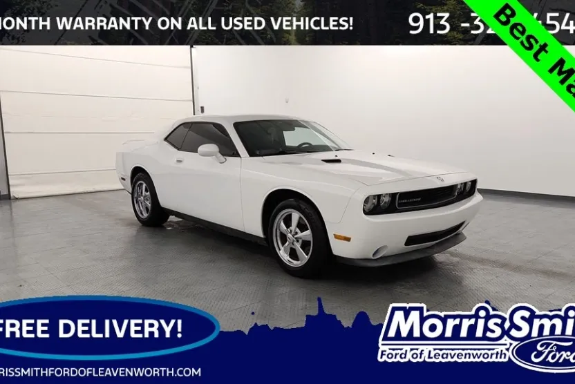 2010 Dodge Challenger SE photo 1
