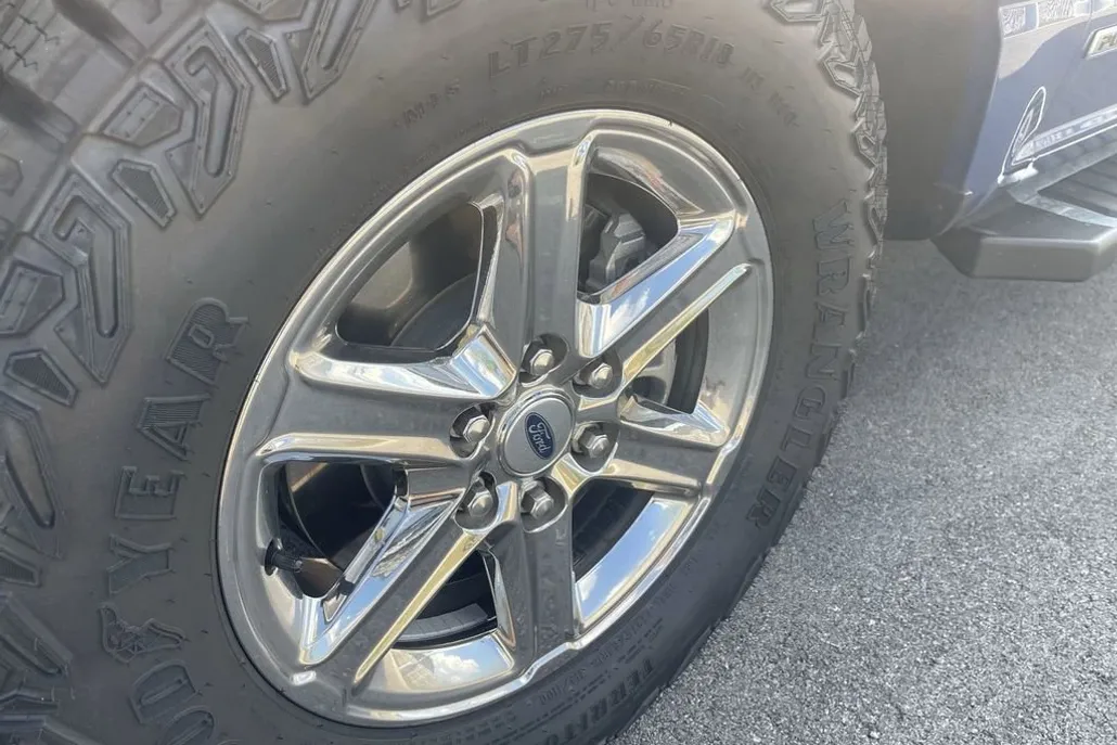 2024 Ford F-150 XLT photo 1