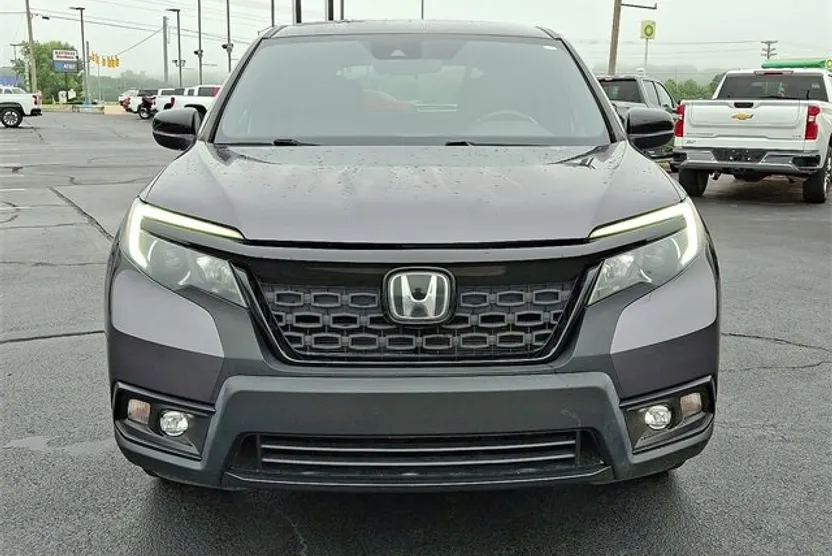 2019 Honda Passport Sport photo 1