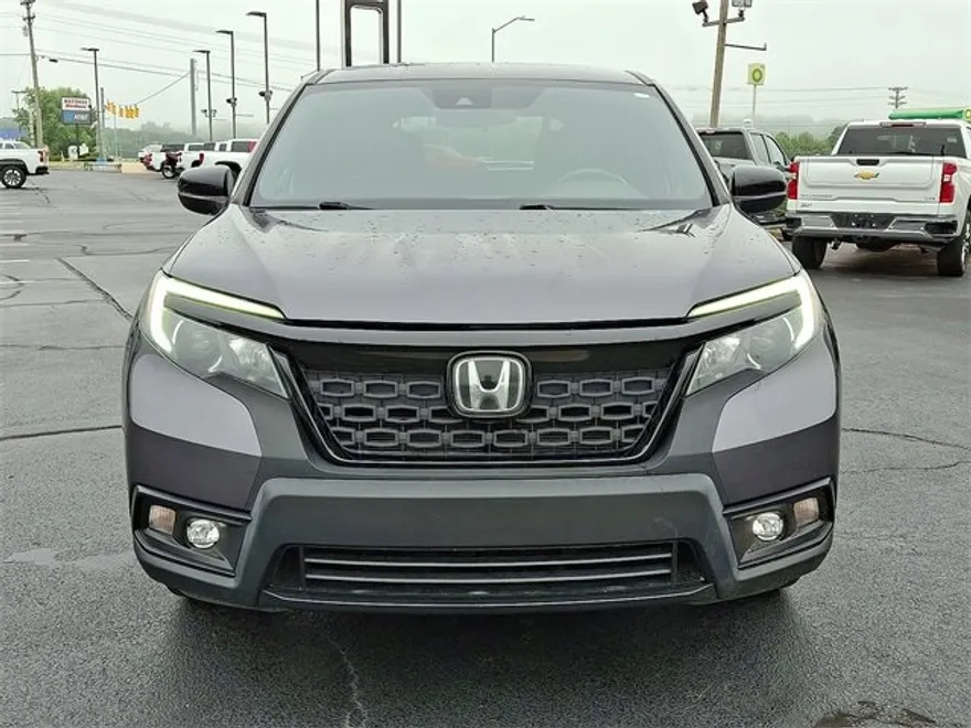 2019 Honda Passport Sport photo 1