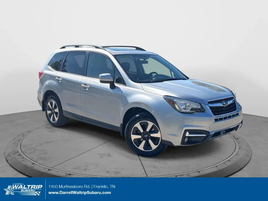 2017 Subaru Forester Limited photo 1