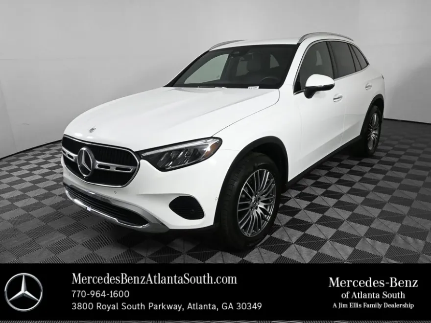 2025 Mercedes Benz GLC 300 photo 1