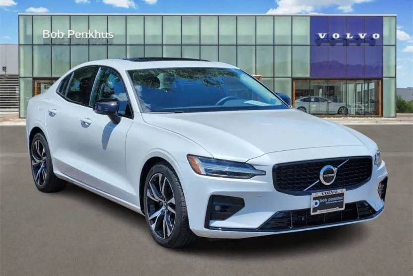 2025 Volvo S60 B5 AWD Core photo 1