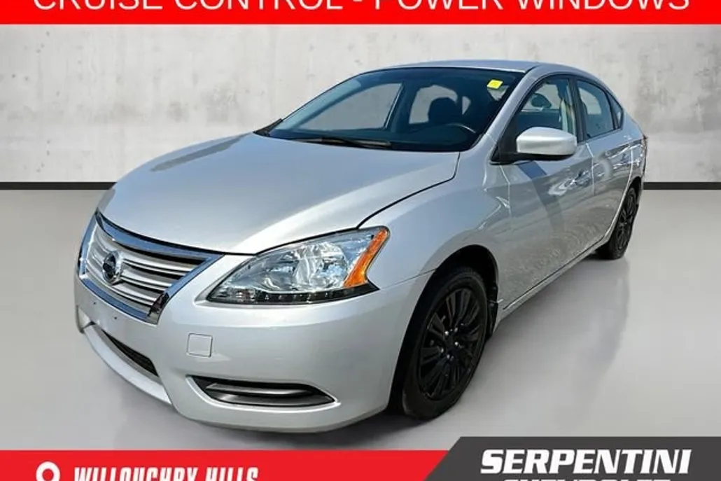 2015 Nissan Sentra SV photo 1