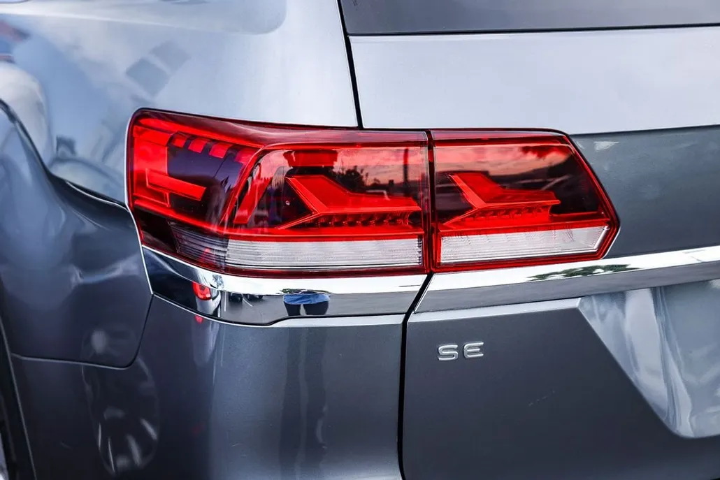 2021 Volkswagen Atlas SE Technology photo 1