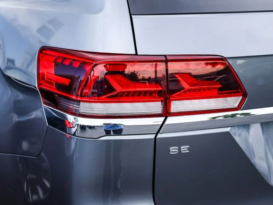2021 Volkswagen Atlas SE Technology photo 1
