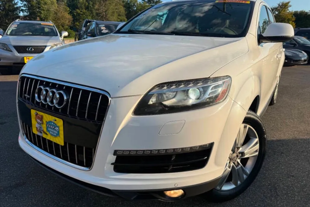 2011 Audi Q7 3.0T Premium Plus photo 1