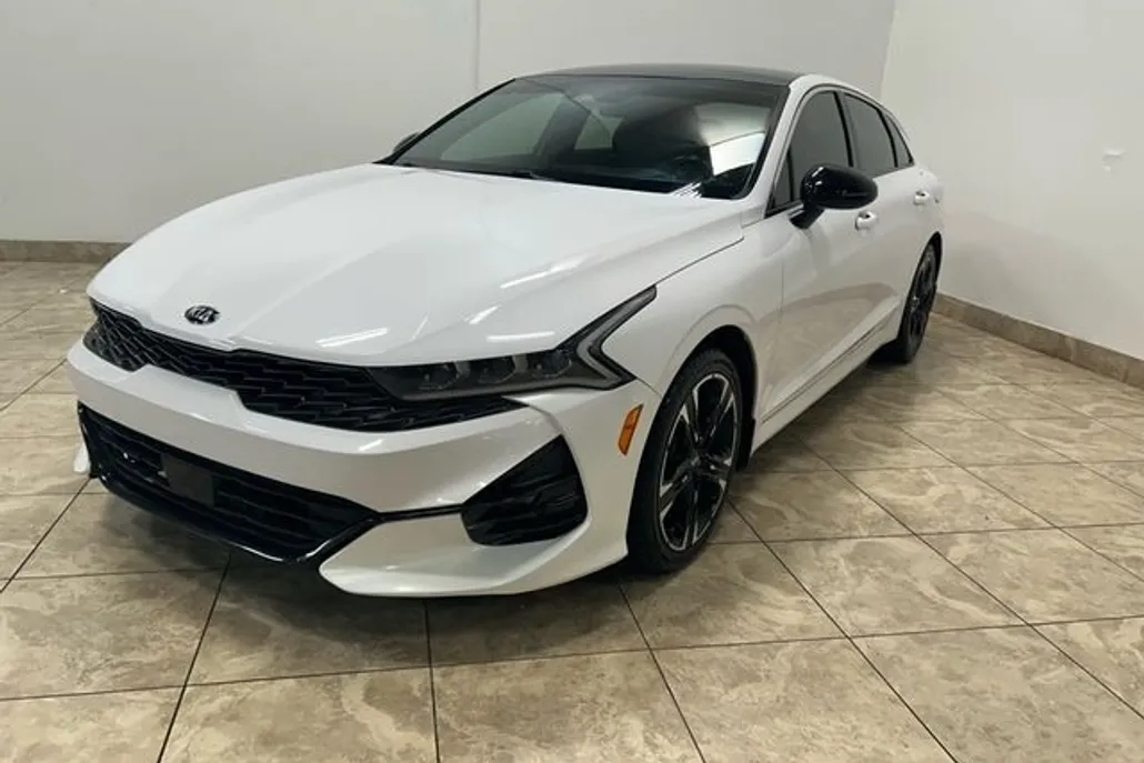 2021 Kia K5 GT-Line photo 1
