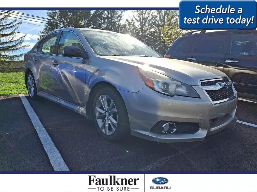 2014 Subaru Legacy 2.5i photo 1