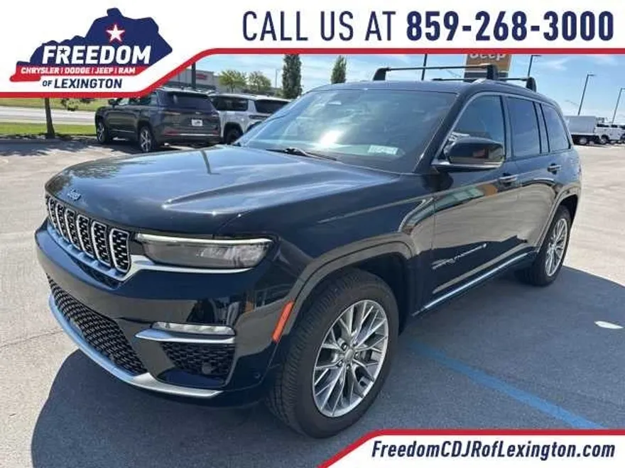 2022 Jeep Grand Cherokee Summit photo 1