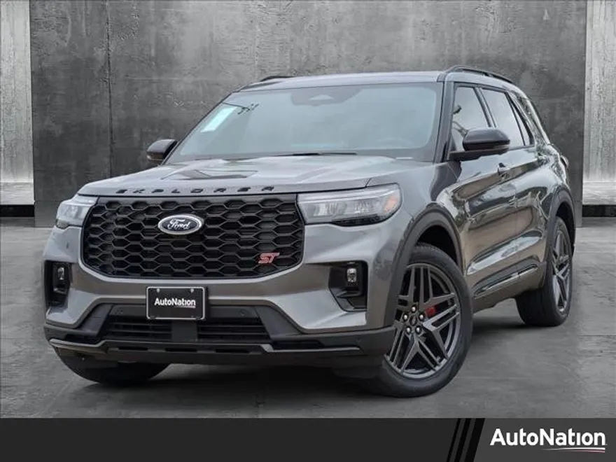 2025 Ford Explorer ST photo 1