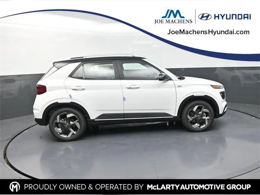 2025 Hyundai Venue Limited photo 1