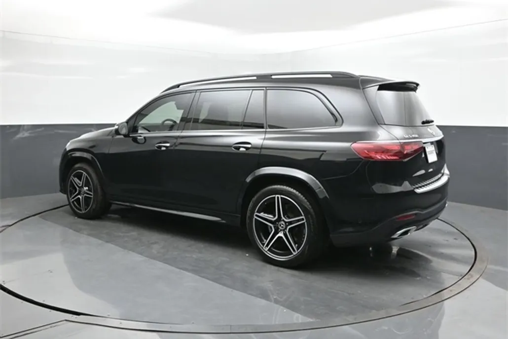 2024 Mercedes Benz GLS 450 4MATIC photo 1