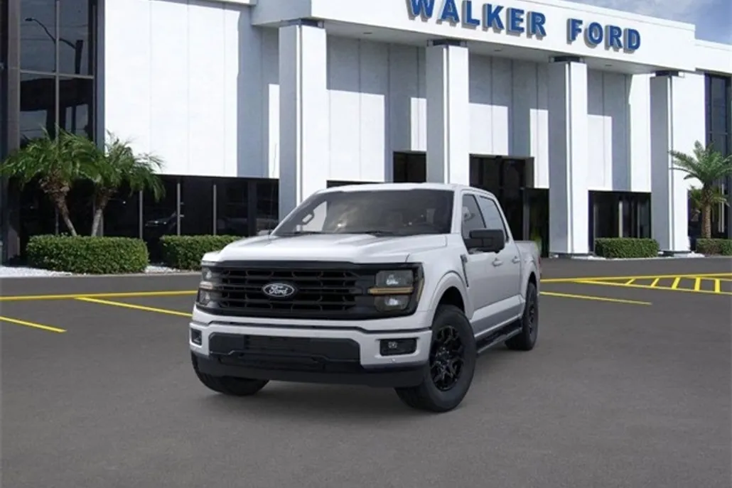 2025 Ford F-150 XLT photo 1