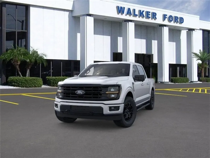 2025 Ford F-150 XLT photo 1
