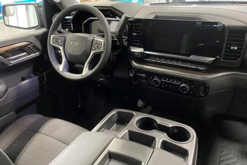 2023 Chevrolet Silverado 1500 RST photo 1