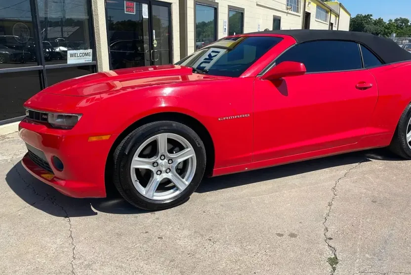 2014 Chevrolet Camaro 2LT photo 1