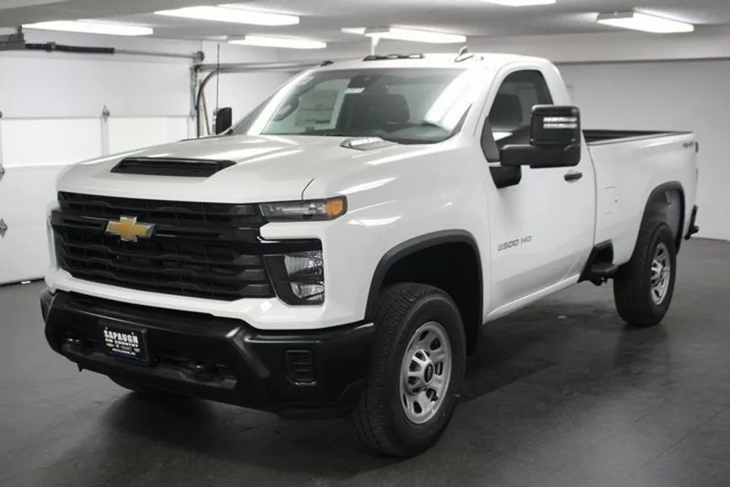 2025 Chevrolet Silverado 3500HD photo 1